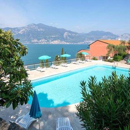 Residence Castelli Brenzone sul Garda Exterior photo