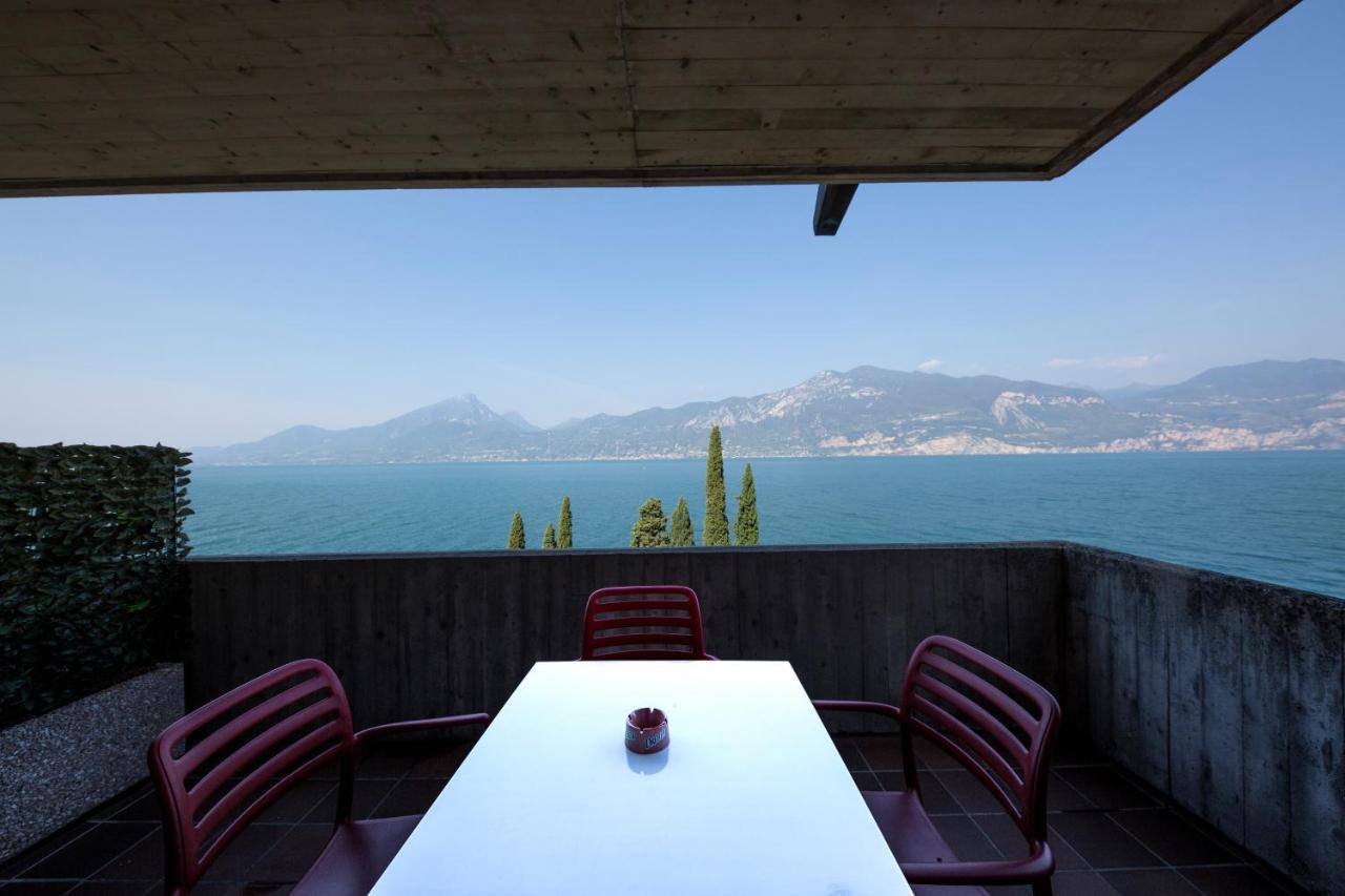 Residence Castelli Brenzone sul Garda Exterior photo