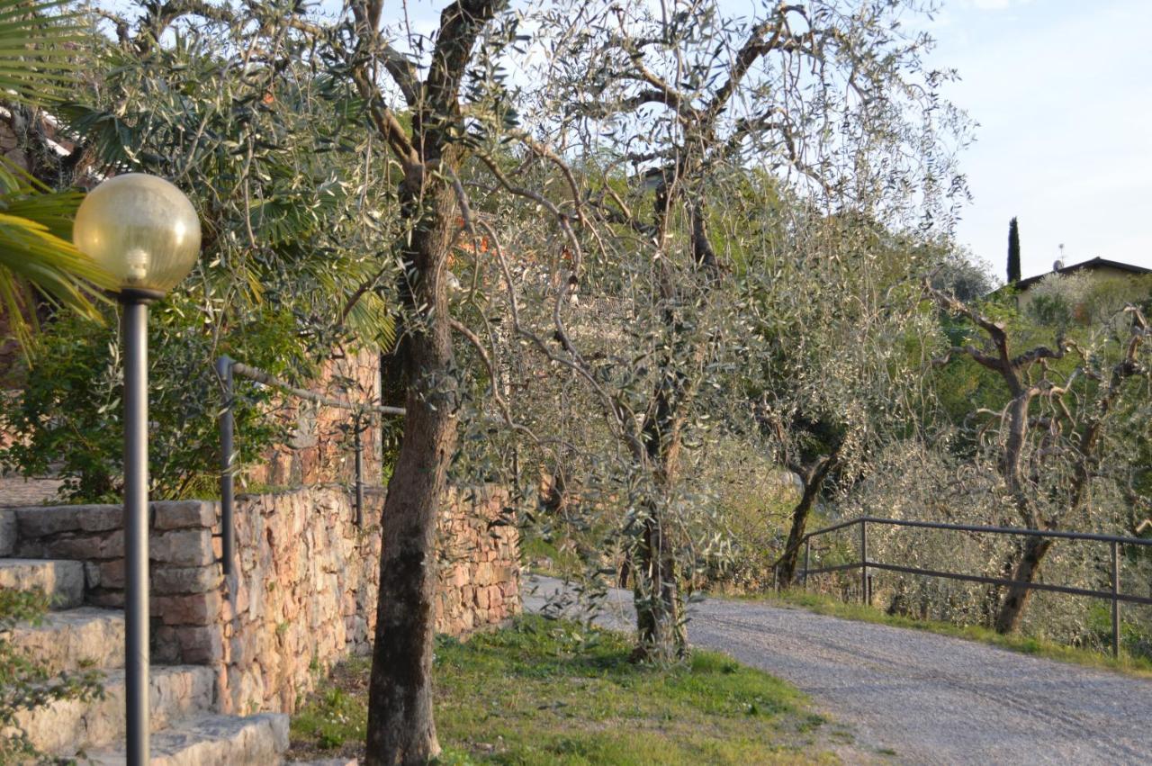 Residence Castelli Brenzone sul Garda Exterior photo