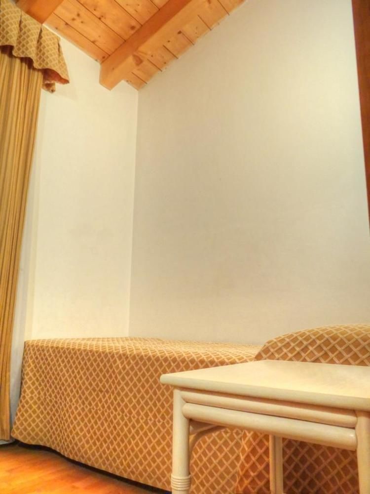 Residence Castelli Brenzone sul Garda Exterior photo